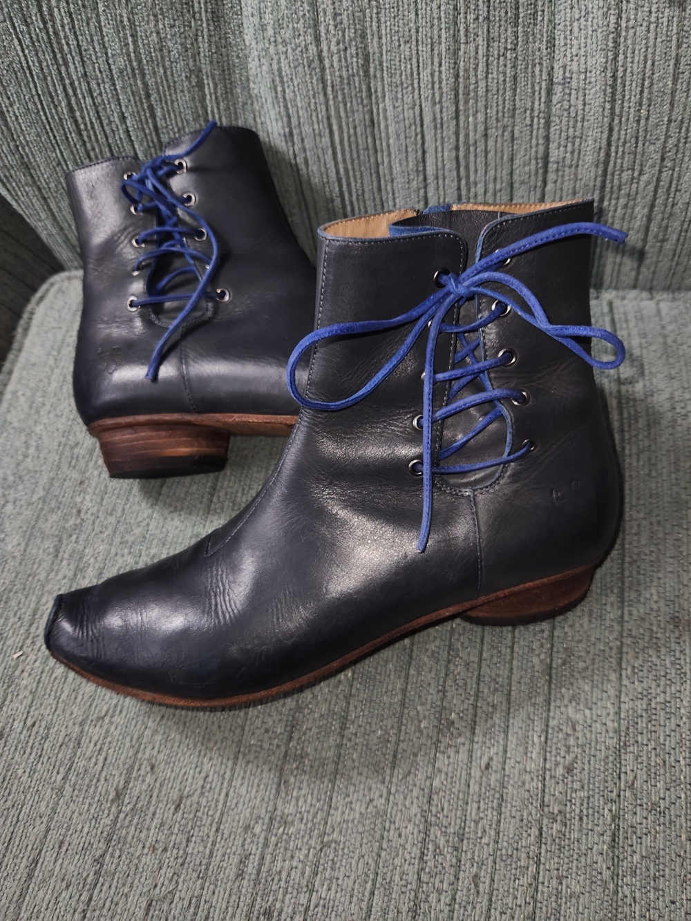 🍉John Fluevog Le Tube Northwood Ankle Boots